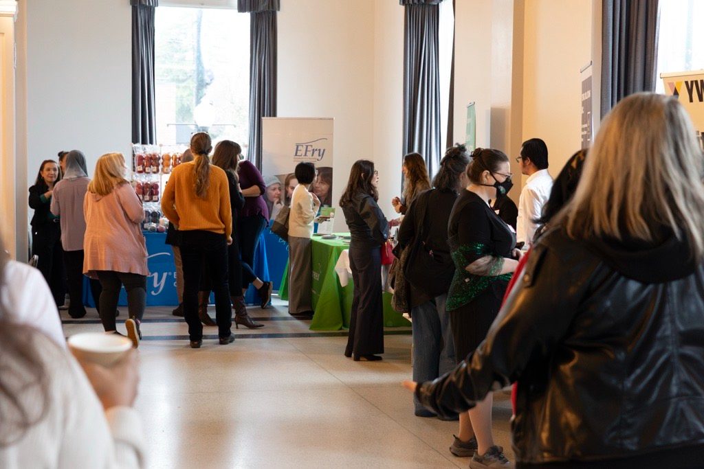 Vendor marketplace and networking floor